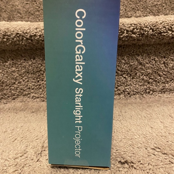 Aura LED ColorGalaxyStarlight Projector - Picture 4 of 7